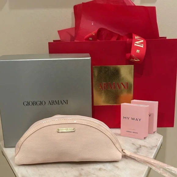 Giorgio Armani, pink zip around cosmetic bag - Picture 2 of 11